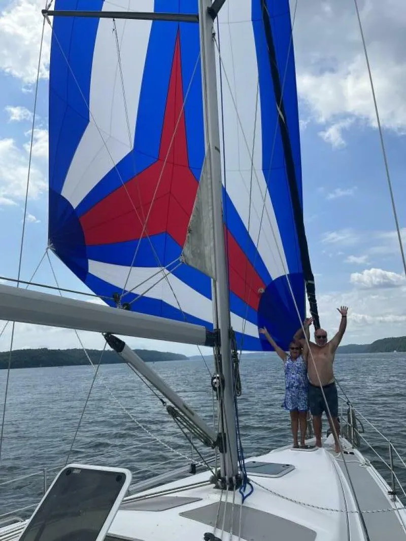 Slide: The Image of Hunter 41 Aft Cabin 2007 - 5646393