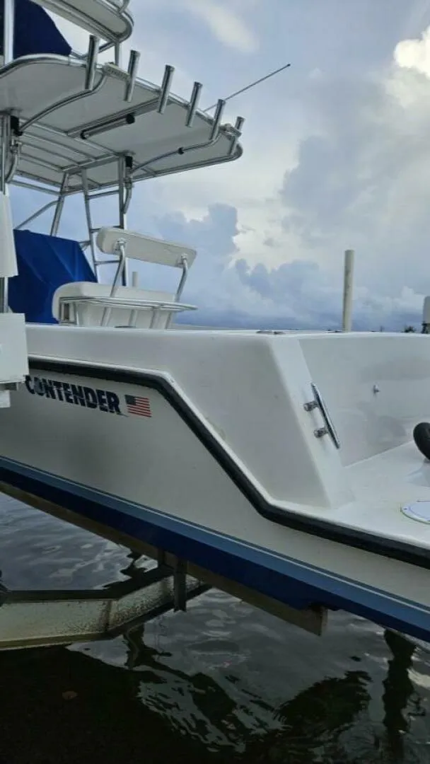 Slide: The Image of Contender Boats Inc 31 2002 - 5660829