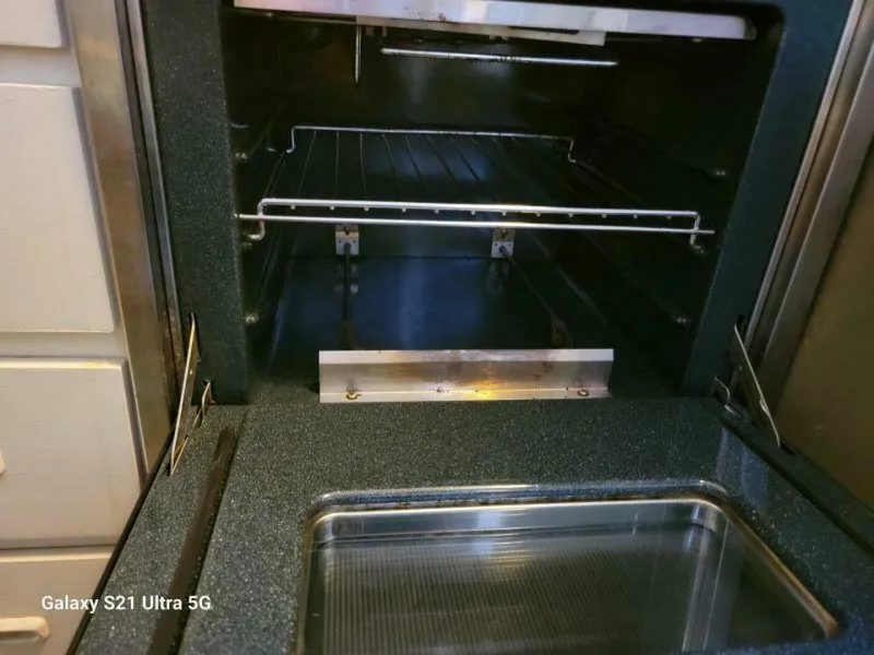 Slide: The Image of Bertram 46 1979 - 5646686