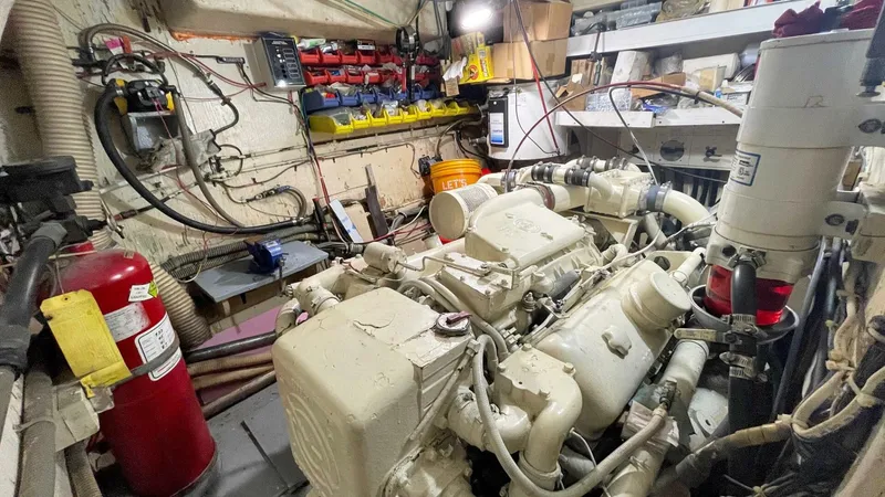 Slide: The Image of Hatteras Motor Yacht 1974 - 5649638