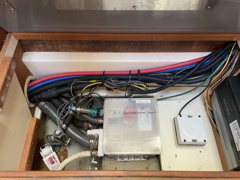 Slide: The Image of Mainship 30 Pilot II 2005 - 5646848