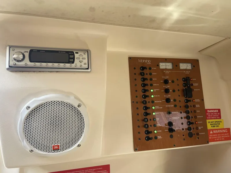 Slide: The Image of Mainship 30 Pilot II 2005 - 5646850