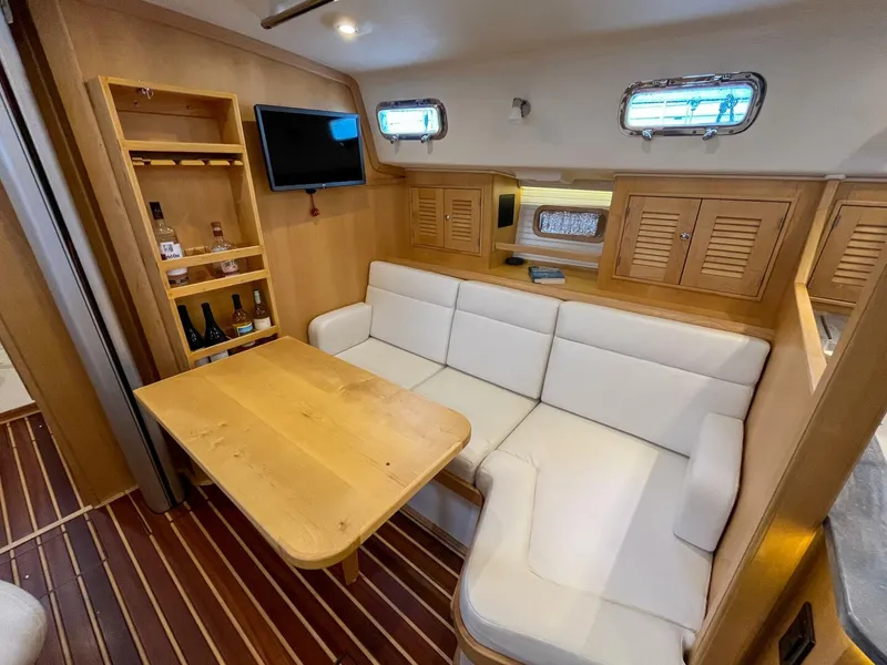 Slide: The Image of Island Packet 439 2023 - 5647149