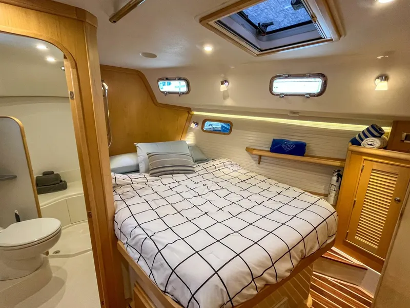 Slide: The Image of Island Packet 439 2023 - 5647185