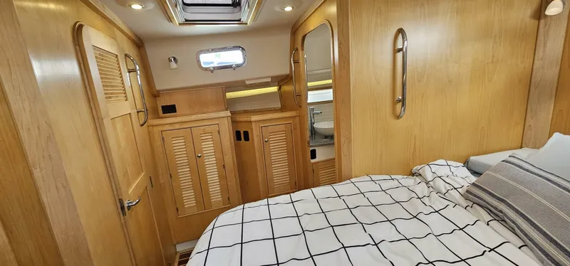 Slide: The Image of Island Packet 439 2023 - 5653588