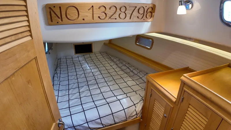 Slide: The Image of Island Packet 439 2023 - 5663102