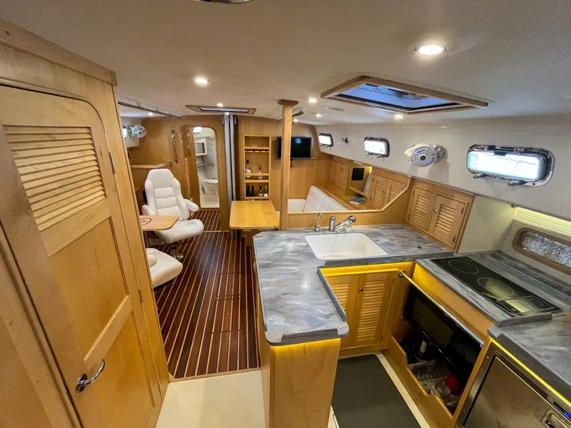 Slide: The Image of Island Packet 439 2023 - 5647172