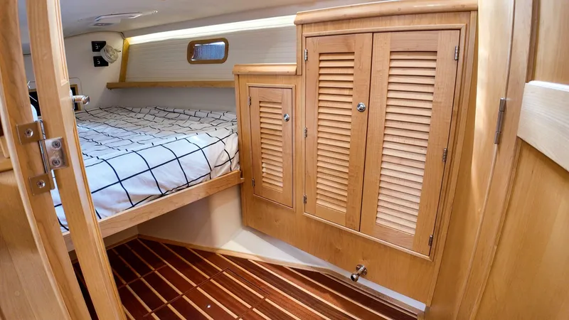 Slide: The Image of Island Packet 439 2023 - 5663104