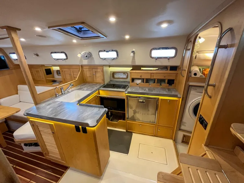 Slide: The Image of Island Packet 439 2023 - 5647166