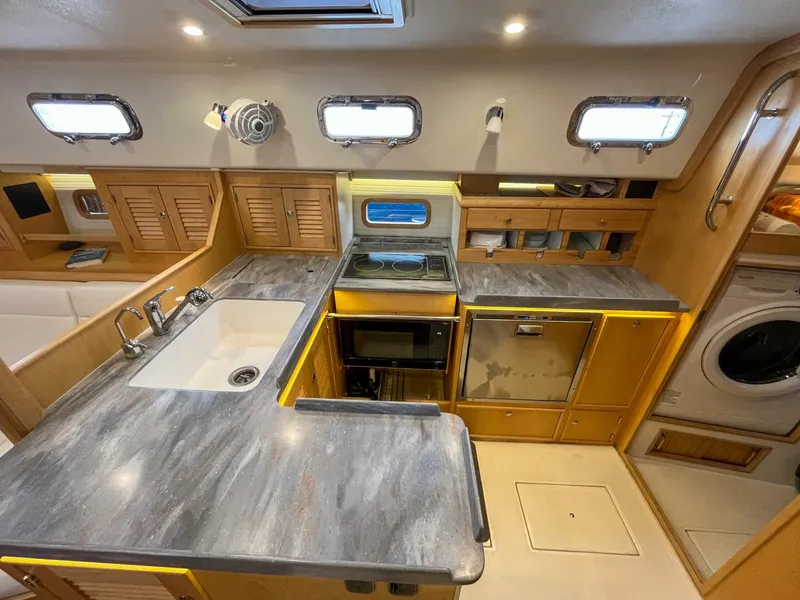 Slide: The Image of Island Packet 439 2023 - 5647137