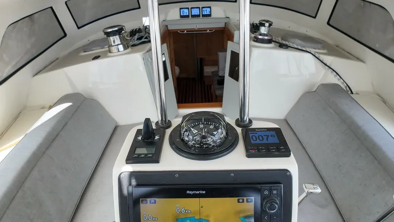 Slide: The Image of Island Packet 439 2023 - 5663110