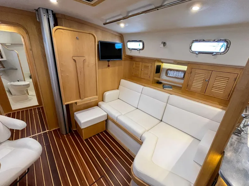 Slide: The Image of Island Packet 439 2023 - 5647147