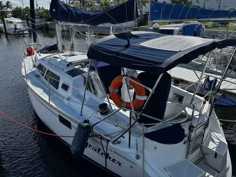 Slide: The Image of Hunter 33.5 1993 - 5646993