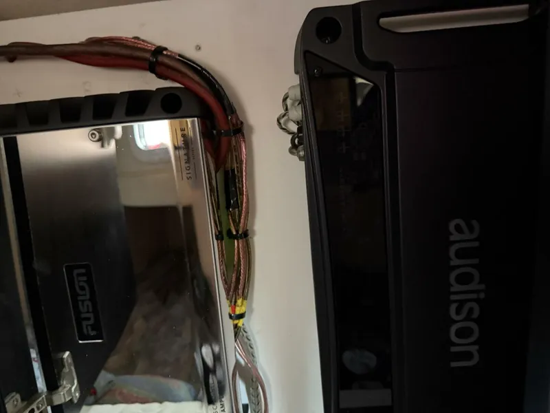 Slide: The Image of Sea Ray 280 Sundancer 2002 - 5647079