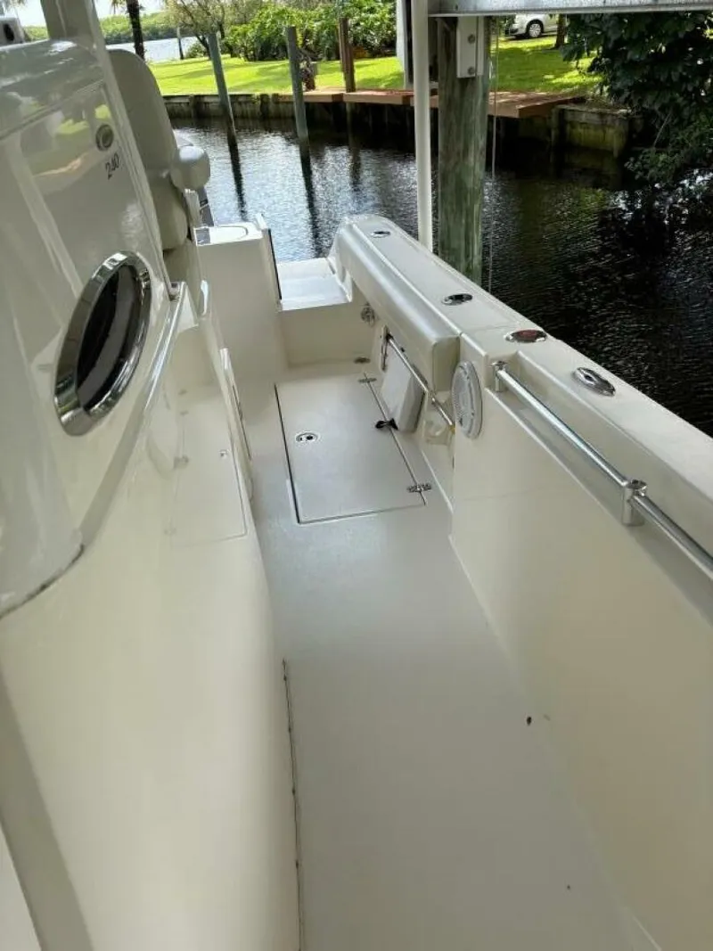 Slide: The Image of Cobia 240 CC 2019 - 5647110