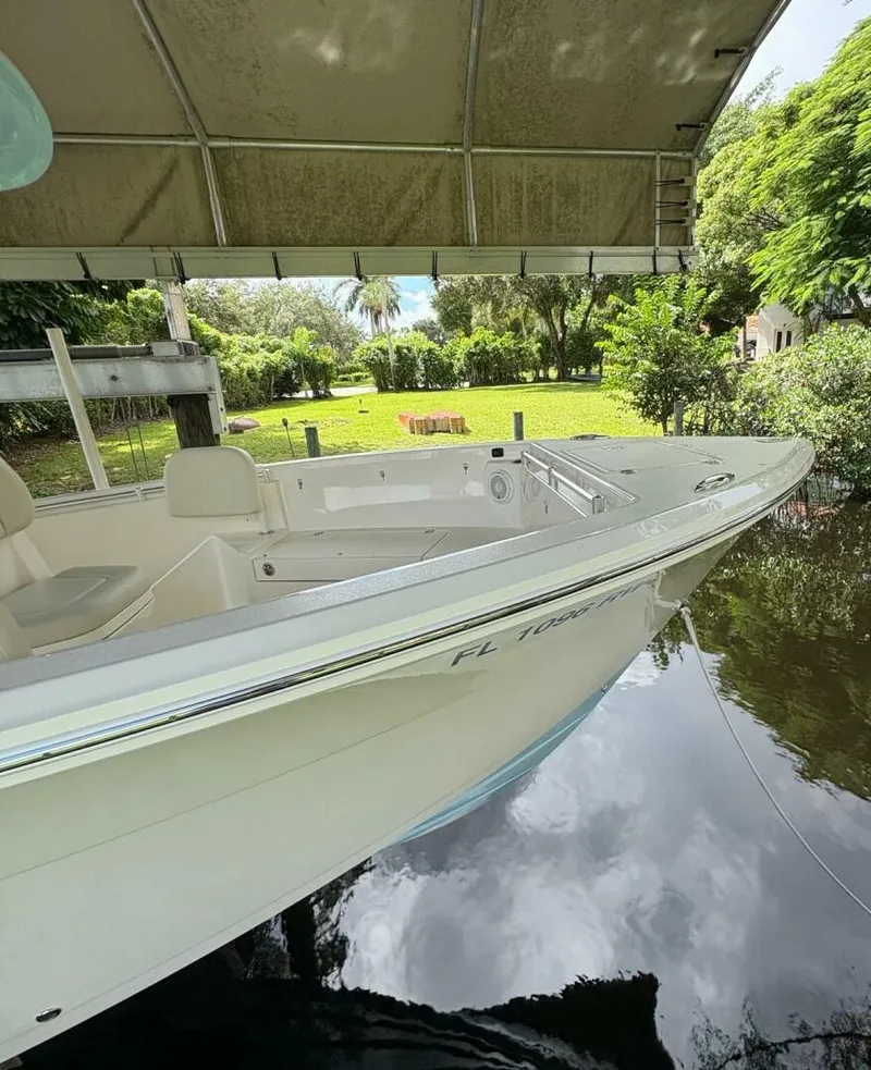 Slide: The Image of Cobia 240 CC 2019 - 5647093