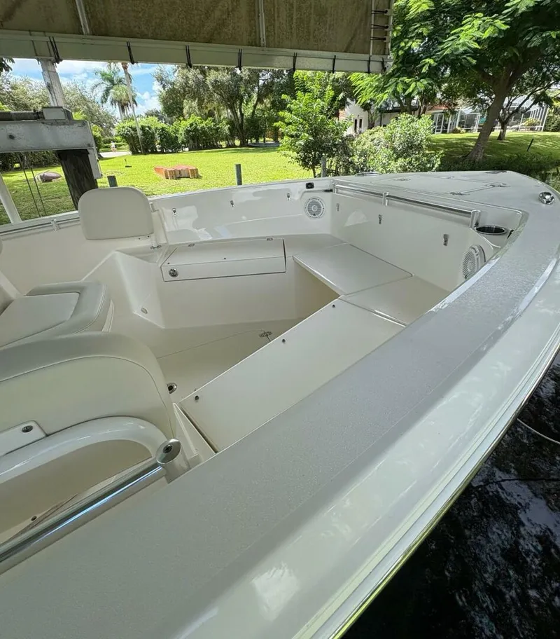 Slide: The Image of Cobia 240 CC 2019 - 5647095