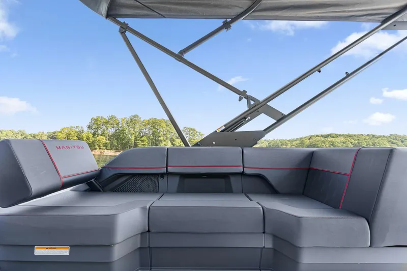 Slide: The Image of Manitou 22 MAX Bench 2025 - 5647290