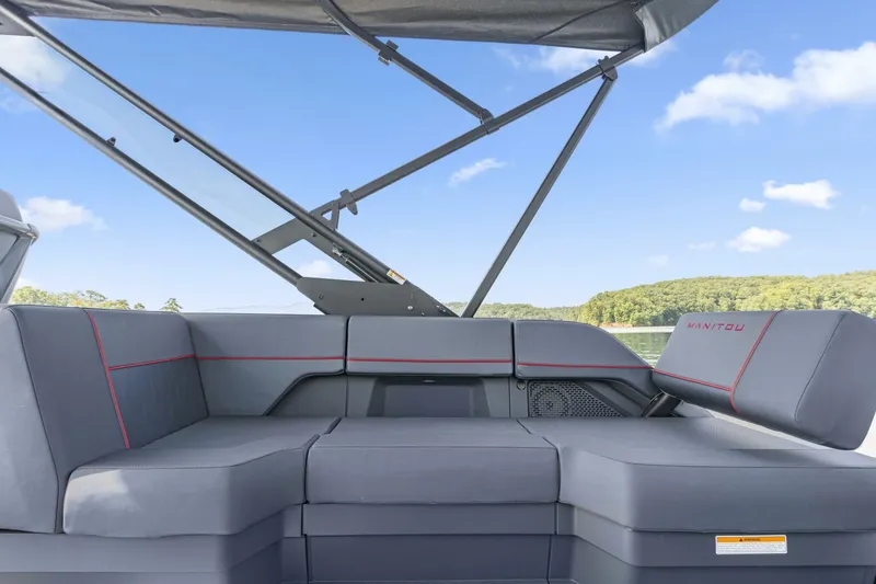 Slide: The Image of Manitou 22 MAX Bench 2025 - 5647291