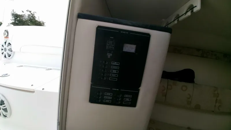 Slide: The Image of Wellcraft 352 Sport 2006 - 5682098