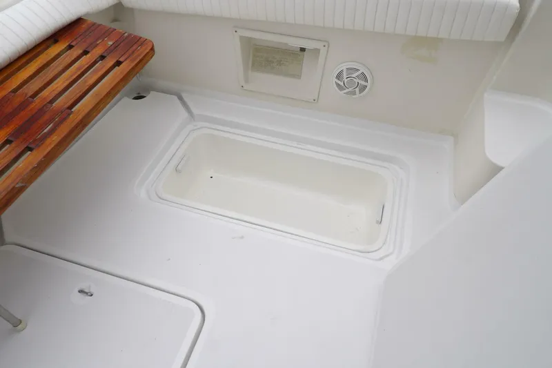 Slide: The Image of Silverton 41 Convertible 1991 - 5648076