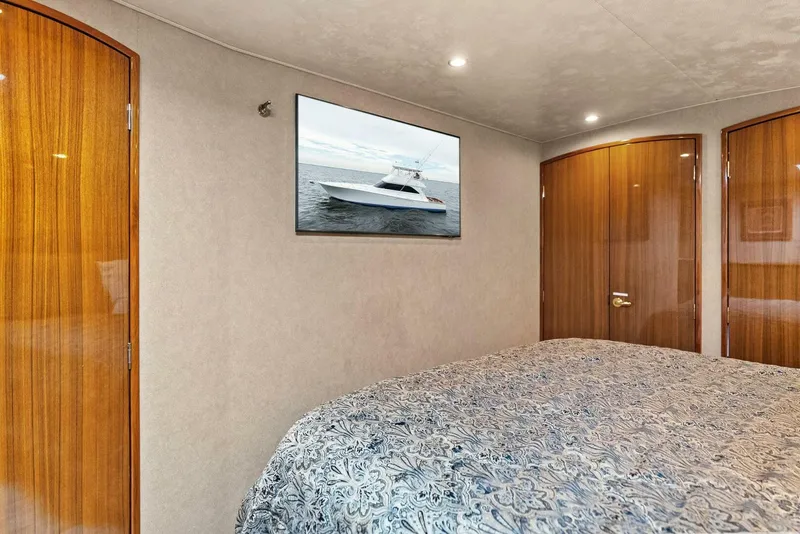 Slide: The Image of 2006 Viking 61 Convertible KNOT ON CALL - 5648256