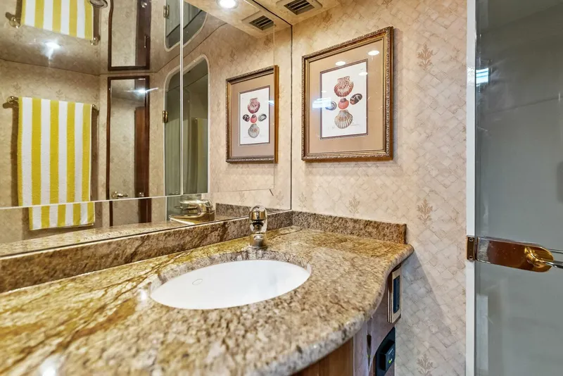 Slide: The Image of 2006 Viking 61 Convertible KNOT ON CALL - 5648258