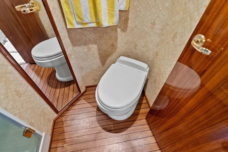 Slide: The Image of 2006 Viking 61 Convertible KNOT ON CALL - 5648276