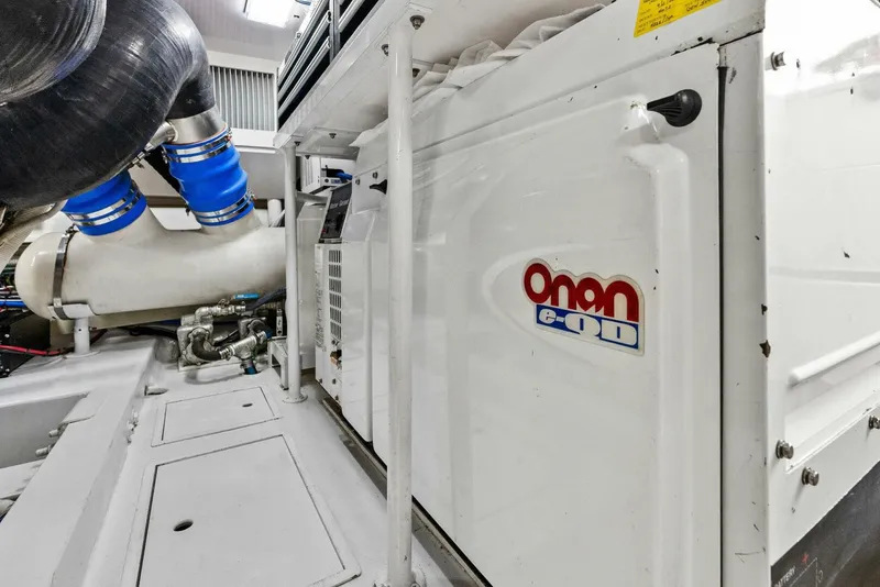 Slide: The Image of 2006 Viking 61 Convertible KNOT ON CALL - 5648357