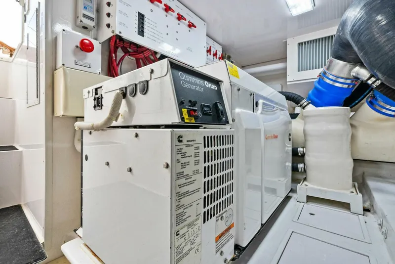 Slide: The Image of 2006 Viking 61 Convertible KNOT ON CALL - 5648359