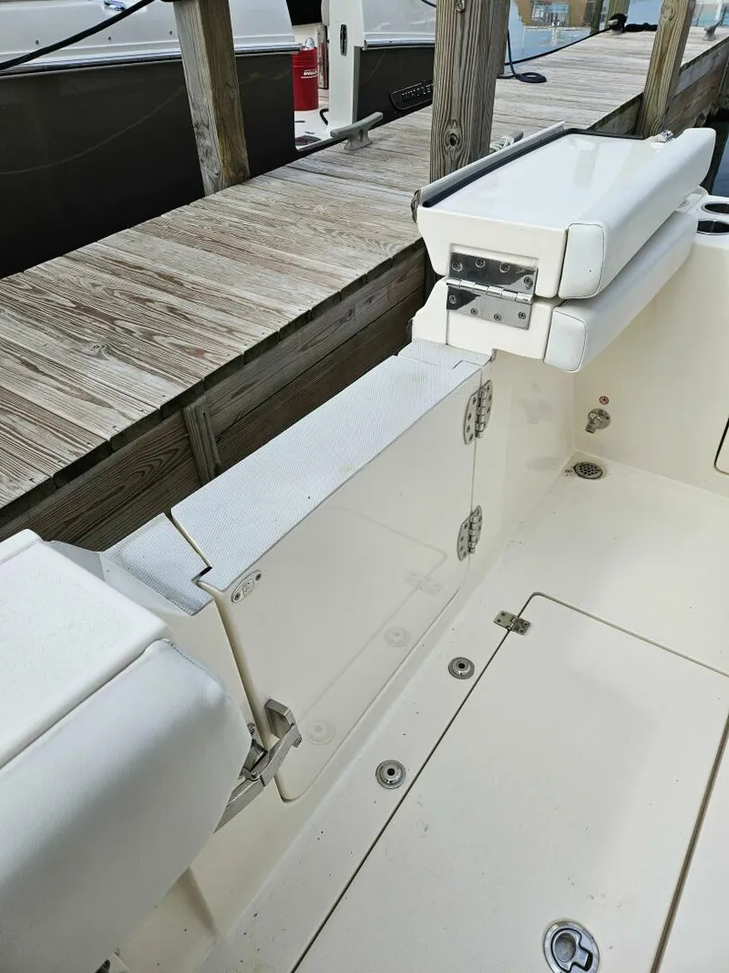 Slide: The Image of Cobia 301 Center Console 2021 - 5647813