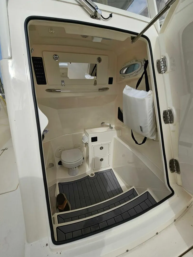 Slide: The Image of Cobia 301 Center Console 2021 - 5647805