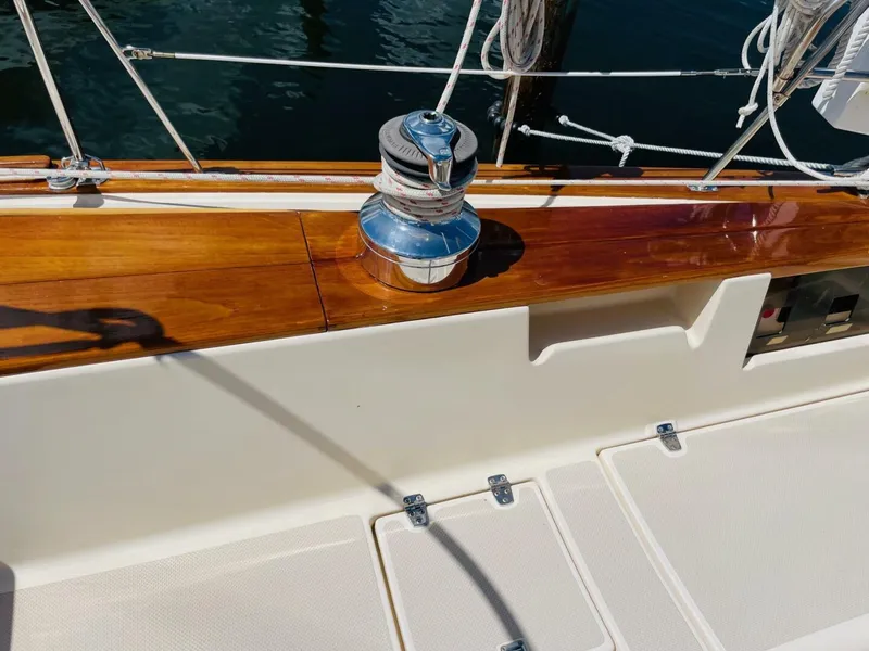 Slide: The Image of Island Packet 420 2002 - 5648563