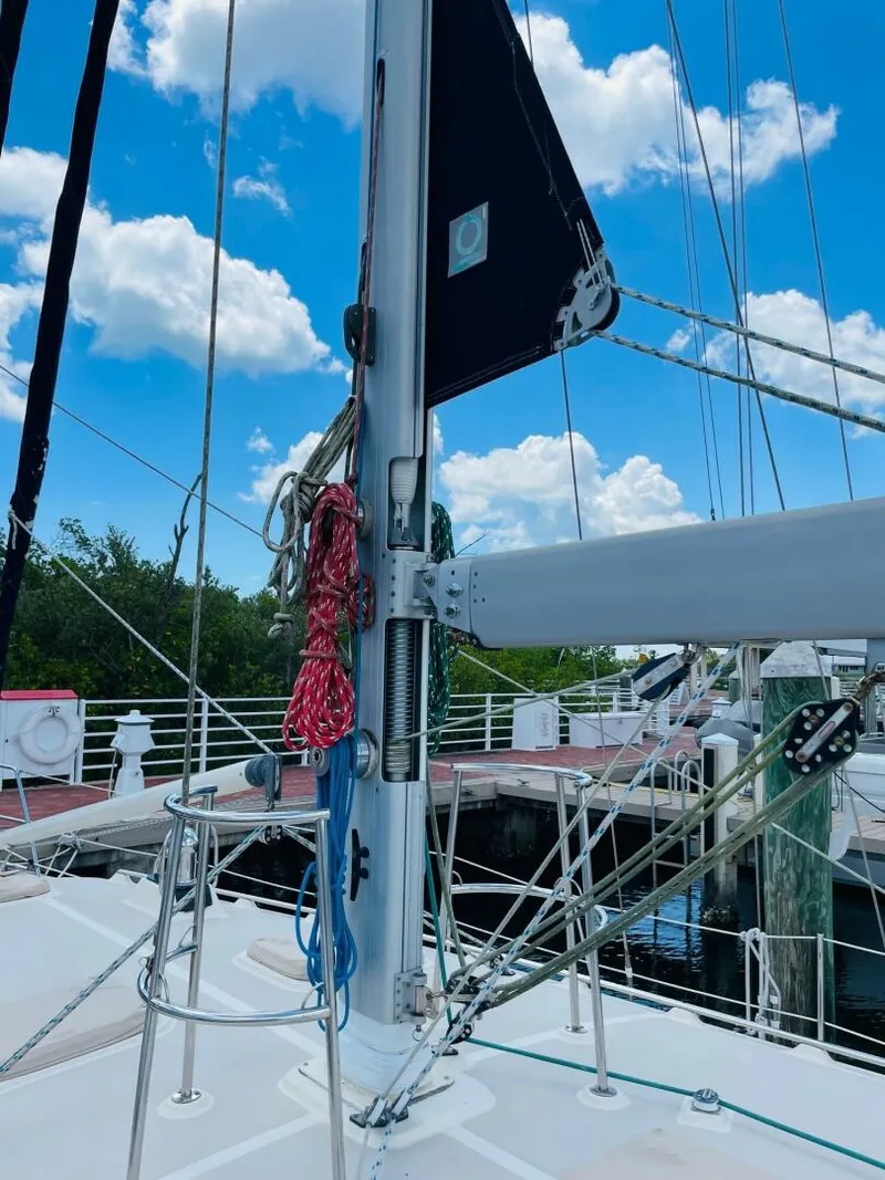 Slide: The Image of Island Packet 420 2002 - 5648513