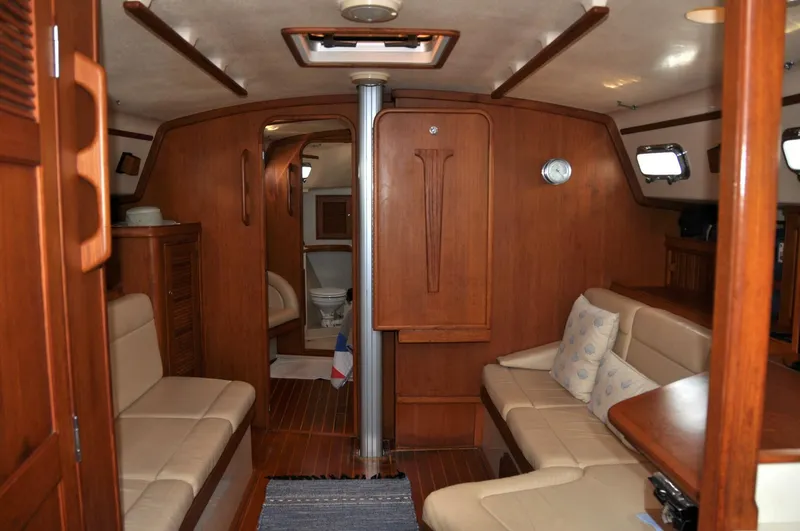 Slide: The Image of Island Packet 420 2002 - 5648514