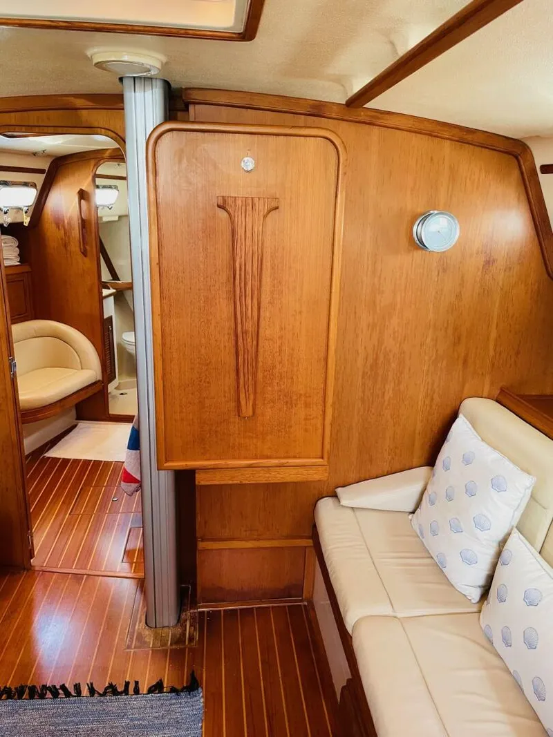 Slide: The Image of Island Packet 420 2002 - 5648574