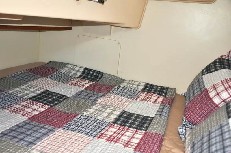 Slide: The Image of Island Packet 420 2002 - 5648524