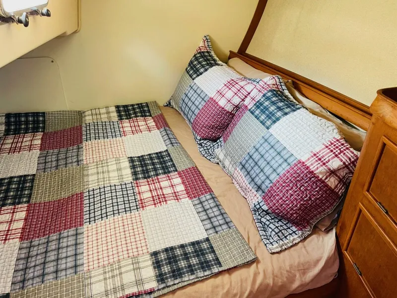 Slide: The Image of Island Packet 420 2002 - 5648570