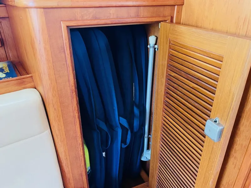 Slide: The Image of Island Packet 420 2002 - 5648576