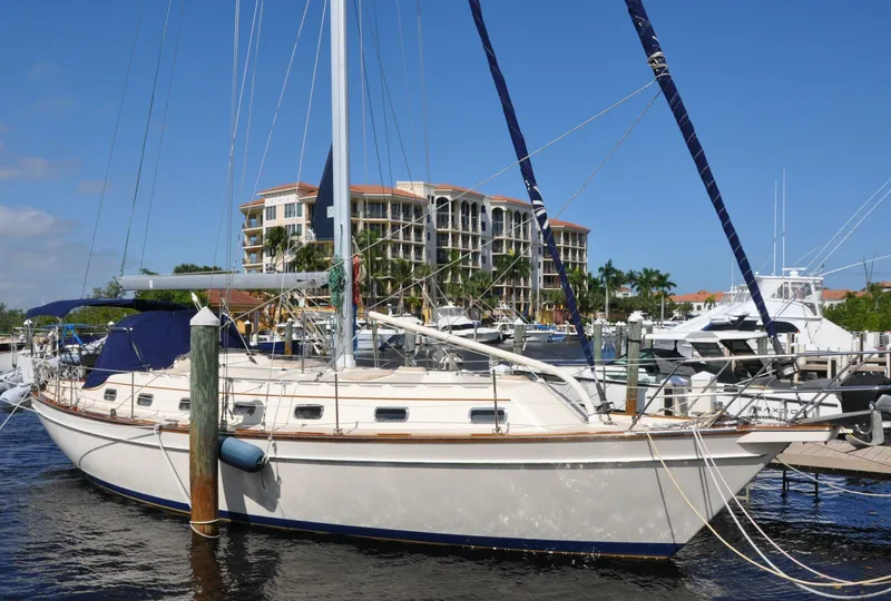 Slide: The Image of Island Packet 420 2002 - 5768396