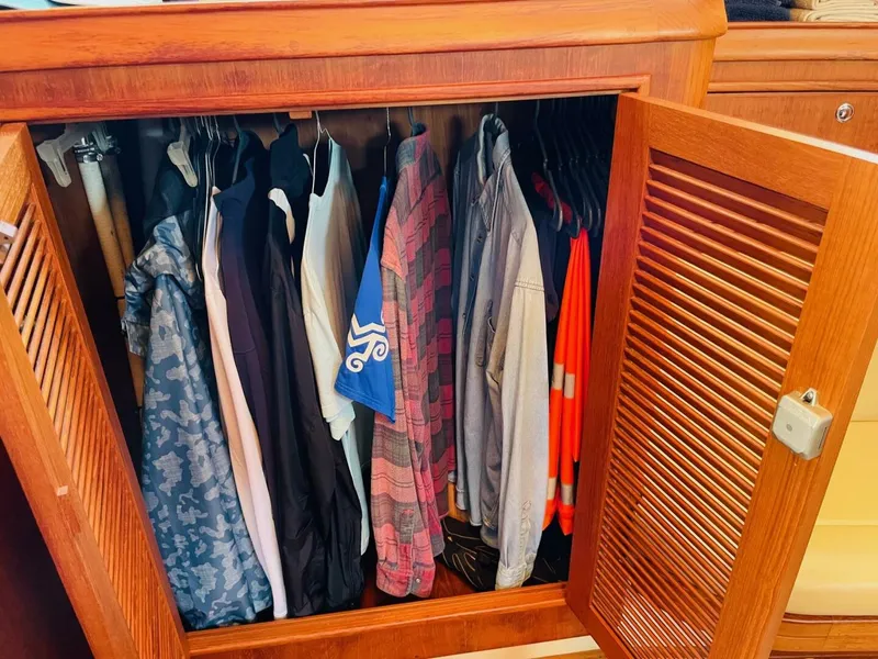 Slide: The Image of Island Packet 420 2002 - 5648580