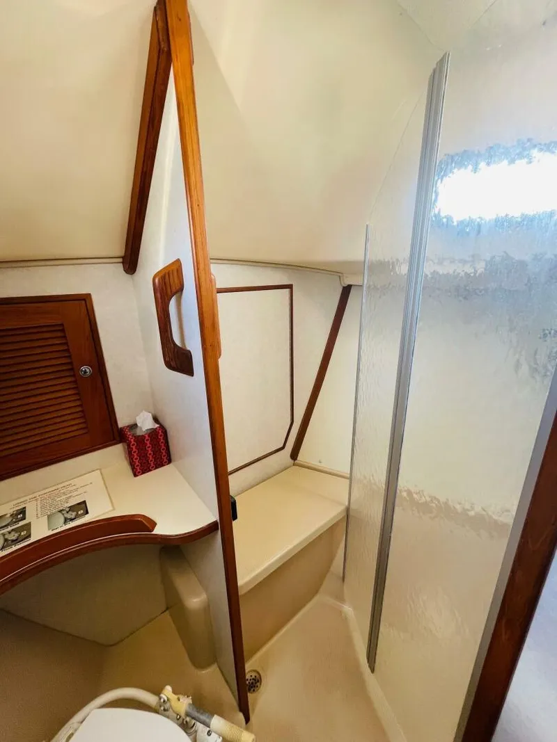 Slide: The Image of Island Packet 420 2002 - 5648584