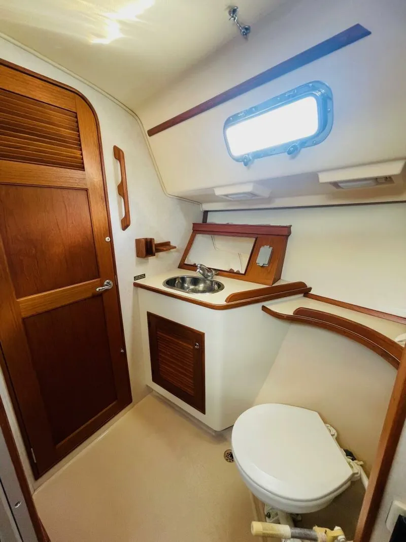 Slide: The Image of Island Packet 420 2002 - 5648585