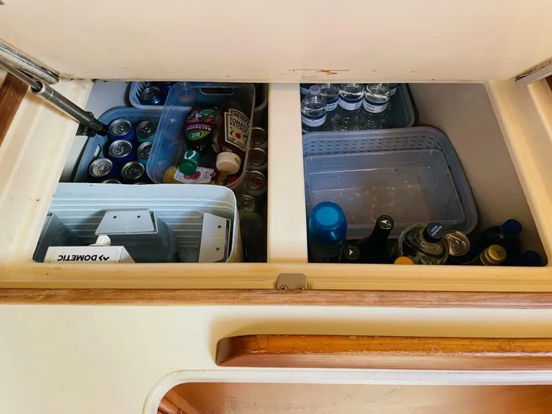 Slide: The Image of Island Packet 420 2002 - 5648590