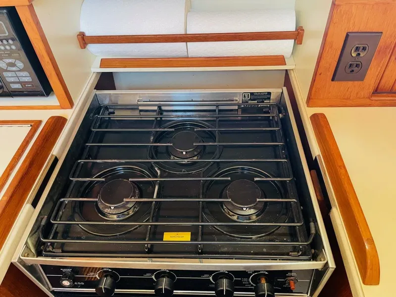 Slide: The Image of Island Packet 420 2002 - 5648591