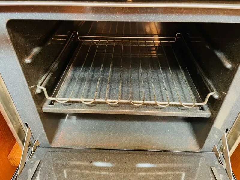 Slide: The Image of Island Packet 420 2002 - 5648593