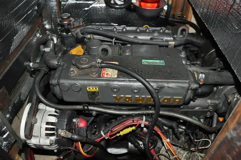 Slide: The Image of Island Packet 420 2002 - 5648532