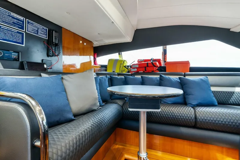 Slide: The Image of 2004 Ferretti 94 Motor Yacht - 5660594