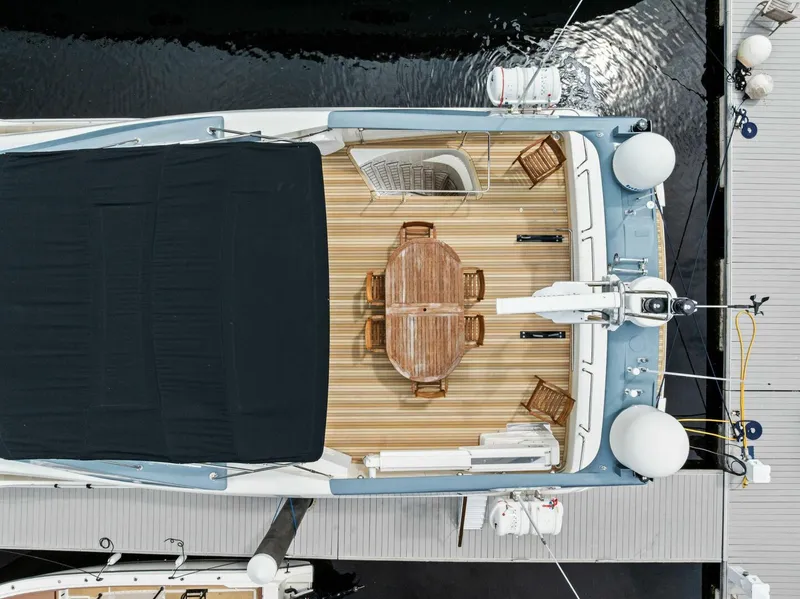 Slide: The Image of 2004 Ferretti 94 Motor Yacht - 5660601