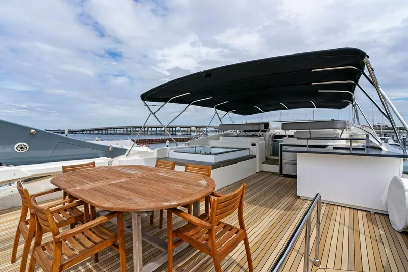 Slide: The Image of Ferretti Yachts 94 Motor Yacht 2004 - 5660513